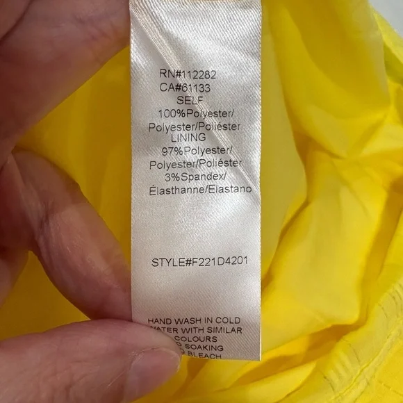 Adelyn Rae Maxi Dress Womens XS Yellow V Neck Tiered Puff Sleeves Boho Flowy - Picture 7 of 9